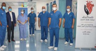 الفريق الطبي بمستشفى القاسمي بالشارقة