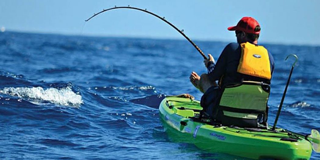 الأحوال الجوية تؤجل بطولة "كاياك صيد الأسماك" - برق الإمارات