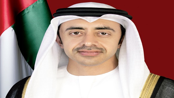 عبدالله بن زايد يؤكد تضامنه الكامل مع البحرين ويشيد بيقظة الأجهزة الأمنية بعد اعتقال 15 شخصاً في قضية العملاء الإيرانيين. عبدالله بن زايد يؤكد تضامنه الكامل مع البحرين ويشيد بيقظة الأجهزة الأمنية بعد اعتقال 15 شخصاً في قضية العملاء الإيرانيين.