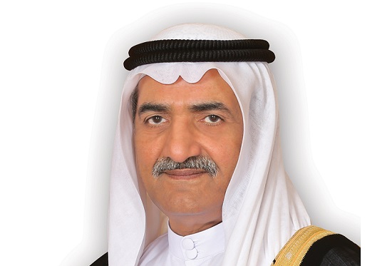 حمد الشرقي يؤدي صلاة عيد الأضحى في مسجد الشيخ زايد بالفجيرة حمد الشرقي يؤدي صلاة عيد الأضحى في مسجد الشيخ زايد بالفجيرة