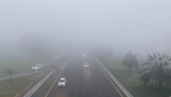 “الأرصاد” تحذر من تدني مدى الرؤية الأفقية وتشكل الضباب
