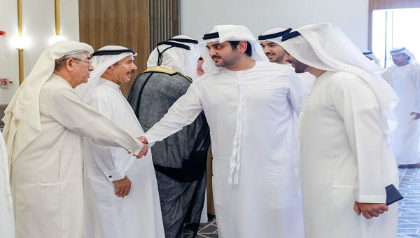 بالفيديو والصور.. مكتوم بن محمد يحضر أفراح الحمادي والرافعي