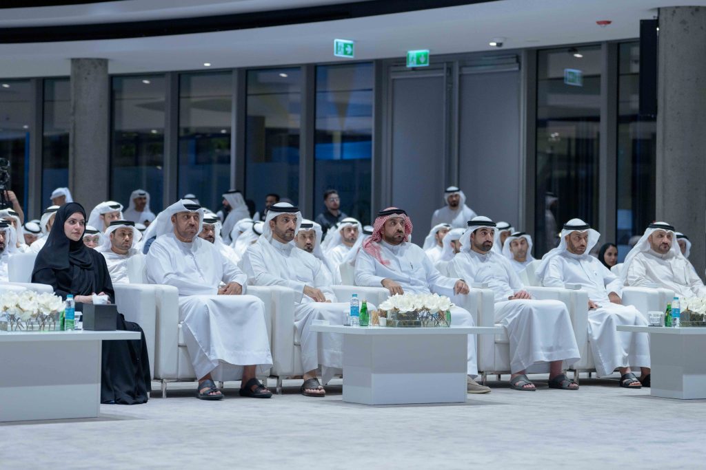 سلطان بن أحمد القاسمي يشهد فعاليات الدورة السادسة لمجالس التميز الشرطي بالشارقة