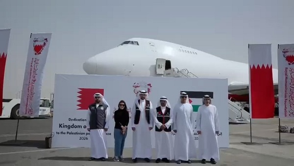بالفيديو: إرسال شحنة إغاثية عاجلة تزن 100 طن لدعم غزة بشراكة إماراتية بحرينية.