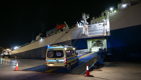 بالفيديو: المستشفى الإماراتي العائم بالعريش يستقبل 10 حالات جديدة من قطاع غزة