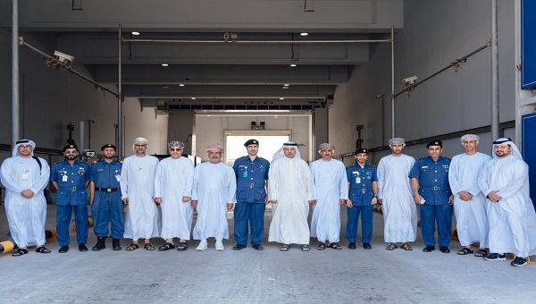 جمارك دبي تبحث التعاون الجمركي واللوجستي مع وفد عماني