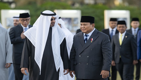 بالفيديو والصور: الرئيس ونظيره الإندونيسي يبحثان تعزيز التعاون في إطار الشراكة الاقتصادية الشاملة