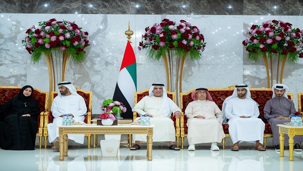 حاكم رأس الخيمة يواصل استقبال المهنئين خلال شهر رمضان المبارك