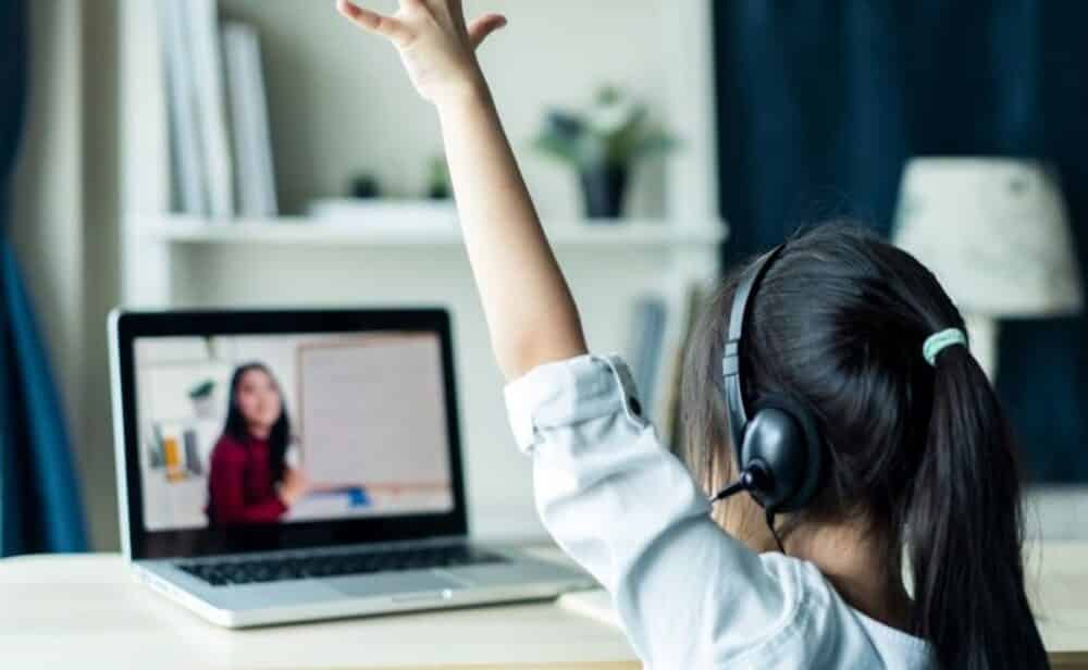 تعميم التعلم عن بعد في جميع المؤسسات التعليمية الخاصة في دبي