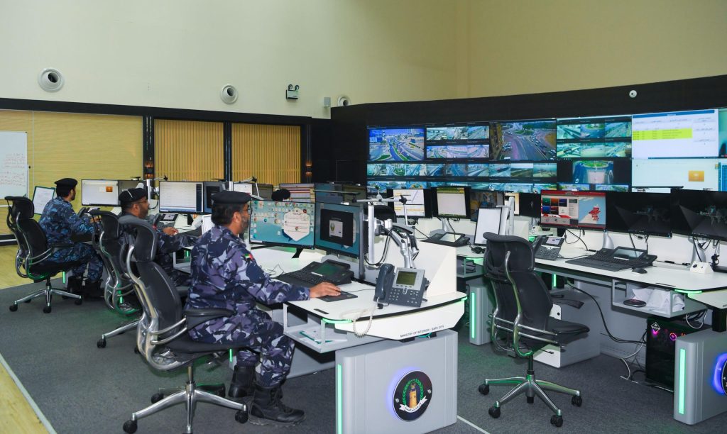 غرفة عمليات شرطة رأس الخيمة تستقبل أكثر من 20 ألف مكالمة خلال الطقس