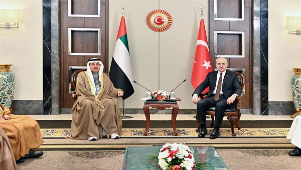 بالفيديو: صقر غباش ورئيس البرلمان التركي يؤكدان إدانتهما للاعتداءات الإيرانية الصارخة على أراضي الإمارات