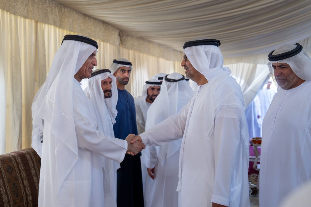 سعود بن صقر يقدم واجب العزاء في وفاة والدة جاسم محمد المصفري سعود بن صقر يقدم واجب العزاء في وفاة والدة جاسم محمد المصفري