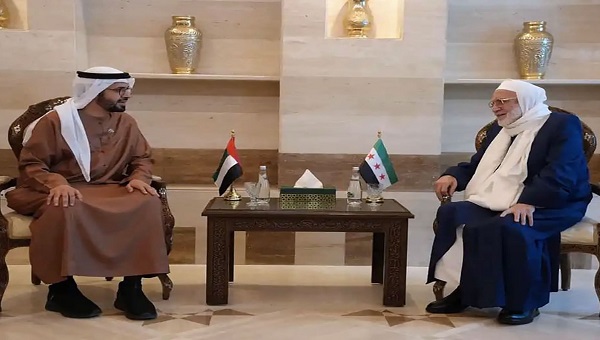 الإمارات تدرس توحيد الجهود لإصدار فتاوى تواكب العصر وتعزز تماسك المجتمع مع سوريا الإمارات تدرس توحيد الجهود لإصدار فتاوى تواكب العصر وتعزز تماسك المجتمع مع سوريا