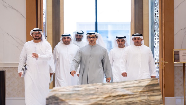 بالفيديو والصور.. منصور بن زايد يترأس اجتماع المجلس الوزاري للذكاء الاصطناعي لاستعراض جاهزية الحكومة لـ”وكيل الذكاء الاصطناعي”