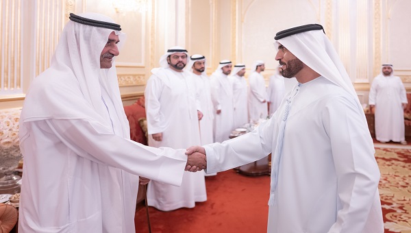 بالفيديو.. حاكم الفجيرة يواصل استقبال المهنئين بعيد الأضحى المبارك