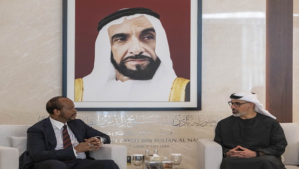 خالد بن محمد بن زايد يبحث سبل تعزيز التعاون الثنائي مع ملك مملكة إيسواتيني خالد بن محمد بن زايد يبحث سبل تعزيز التعاون الثنائي مع ملك مملكة إيسواتيني