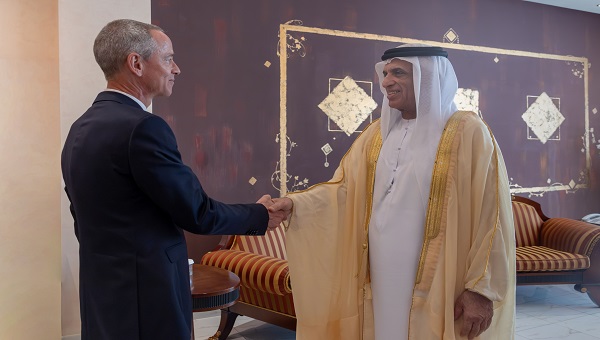 بالفيديو: حاكم رأس الخيمة يستقبل القنصل العام الفرنسي