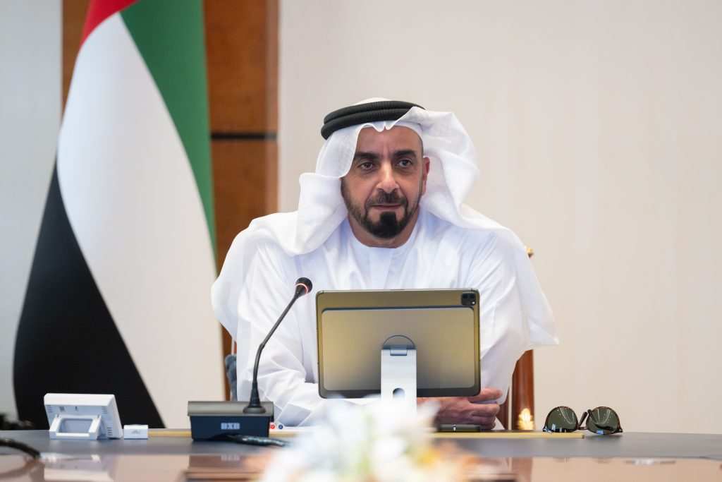 سيف بن زايد يترأس اجتماع مجلس قيادة الشرطة