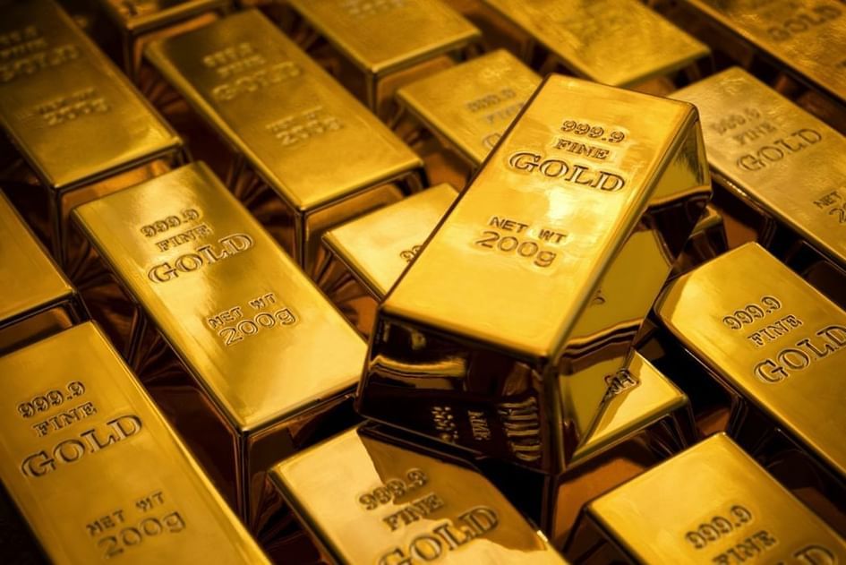 الذهب يتراجع 3% وهبوط المعادن النفيسة الأخرى