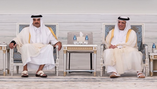 حاكم رأس الخيمة يعزّي أمير قطر في وفاة حمد بن خليفة آل ثاني