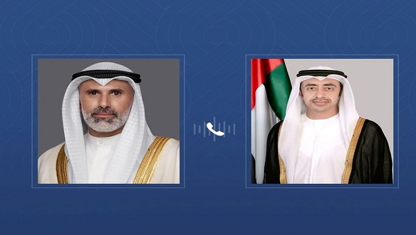 عبدالله بن زايد يتلقى اتصالا هاتفيا من وزير الخارجية الكويتي عبدالله بن زايد يتلقى اتصالا هاتفيا من وزير الخارجية الكويتي