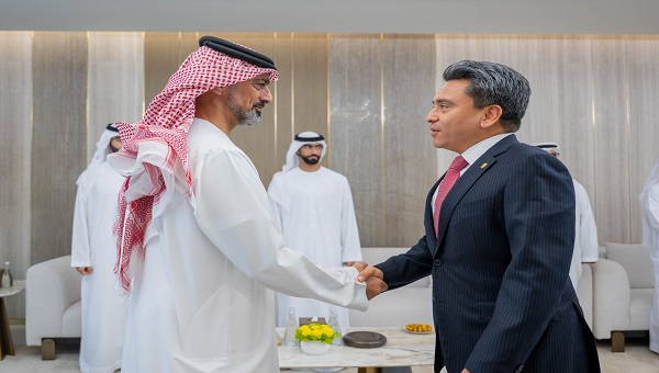 بالفيديو والصور.. ولي عهد عجمان يستقبل سفير السلفادور بالفيديو والصور.. ولي عهد عجمان يستقبل سفير السلفادور
