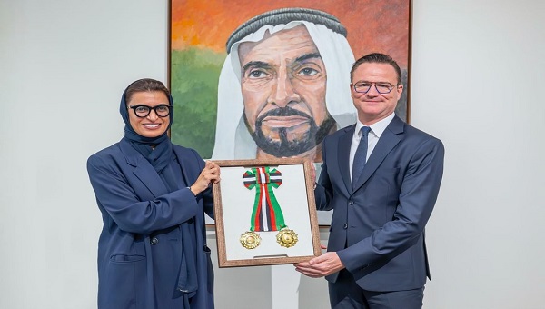رئيس الدولة يمنح السفير البلجيكي وسام الاستقلال من الدرجة الأولى رئيس الدولة يمنح السفير البلجيكي وسام الاستقلال من الدرجة الأولى